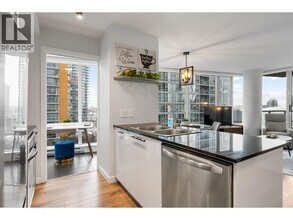 668 Citadel in Vancouver, BC - Building Photo - Building Photo