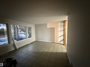9607-9692 92 St in Fort Saskatchewan, AB - Building Photo - Building Photo