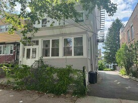 65 Giles Ave in Jersey City, NJ - Building Photo