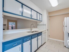 6706 Deatonhill Dr in Austin, TX - Building Photo - Building Photo