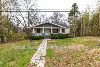 5501 Lake Shore Dr in Knoxville, TN - Building Photo - Building Photo