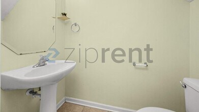 4016 Cody Dr in La Vergne, TN - Building Photo - Building Photo