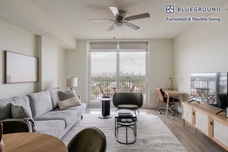 987 SW 37th Ave in Miami, FL - Building Photo - Building Photo