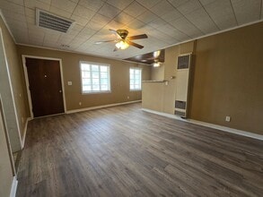 310 W Chicago St in Shawnee, OK - Building Photo - Building Photo