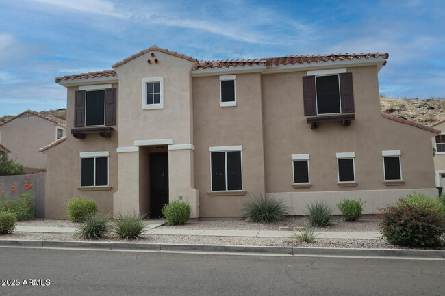 property at 207 W Mountain Sage Dr