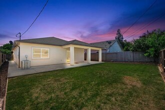 820 B St in Lincoln, CA - Building Photo - Building Photo