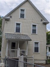 430 Alexander St in Akron, OH - Building Photo - Building Photo