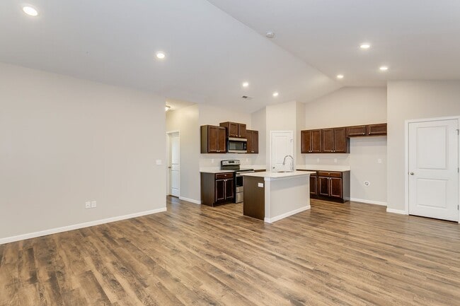 423 S Longbranch Dr in Maize, KS - Building Photo - Building Photo