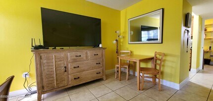 8401 N Atlantic Ave, Unit D1 in Cape Canaveral, FL - Building Photo - Building Photo