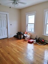 40 Prospect St Ave, Unit 3 in Waltham, MA - Foto de edificio - Building Photo