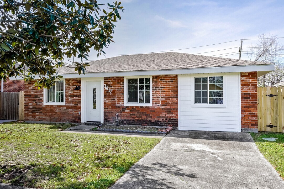 3417 W Louisiana State Dr in Kenner, LA - Building Photo
