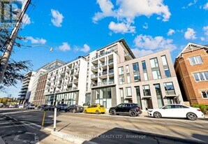 1238 Dundas St E in Toronto, ON - Building Photo