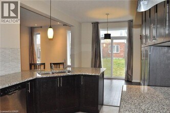 414 Bamberg Crescent in Waterloo, ON - Building Photo - Building Photo