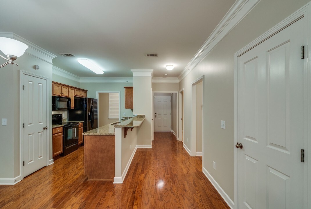 2310 Elliott Ave-Unit -#106 in Nashville, TN - Building Photo