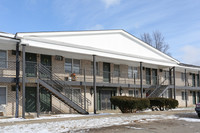 Carriage House Apartments in Lexington, KY - Foto de edificio - Building Photo