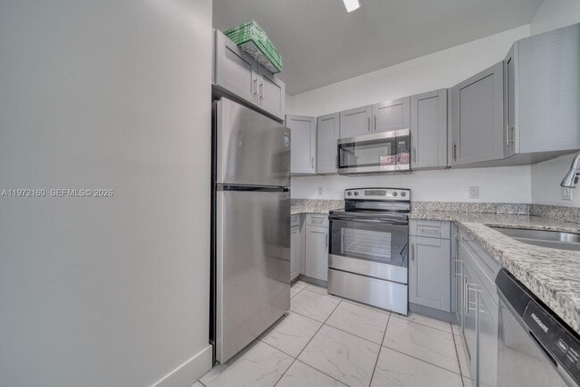 14710 NE 7th Ct in Miami, FL - Building Photo - Building Photo