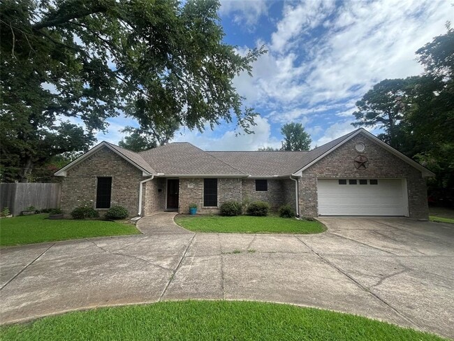 103 Brittany Ln