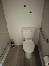 149 Bentley Dr in Miami Springs, FL - Building Photo - Building Photo