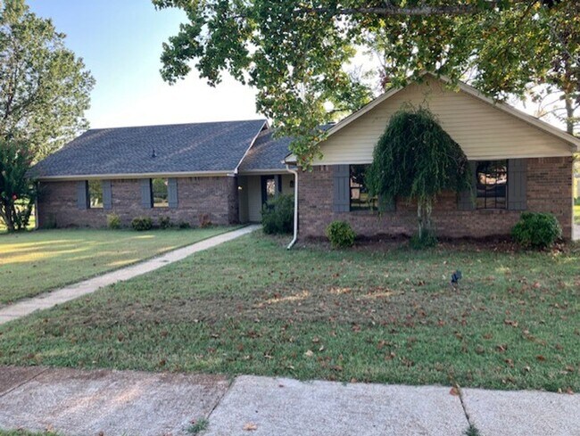 property at 1400 Audubon Dr