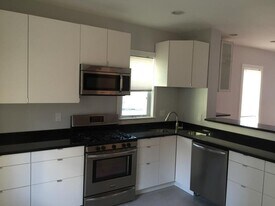 278 Cypress St, Unit 3 in Brookline, MA - Building Photo