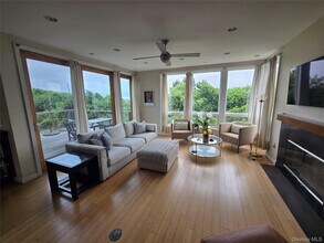 100 Nantwick St in Lido Beach, NY - Building Photo - Building Photo