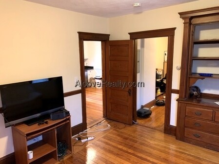 260 Boston Ave in Medford, MA - Building Photo - Building Photo