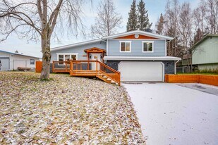 12900 Troy St in Anchorage, AK - Building Photo