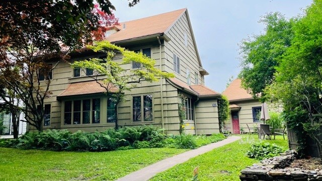 352 Canterbury Rd in Rochester, NY - Foto de edificio - Building Photo