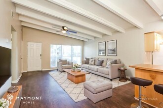 6311 Sprinkle Dr N in Jacksonville, FL - Foto de edificio - Building Photo