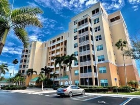 2060 Matecumbe Key Rd in Punta Gorda, FL - Building Photo