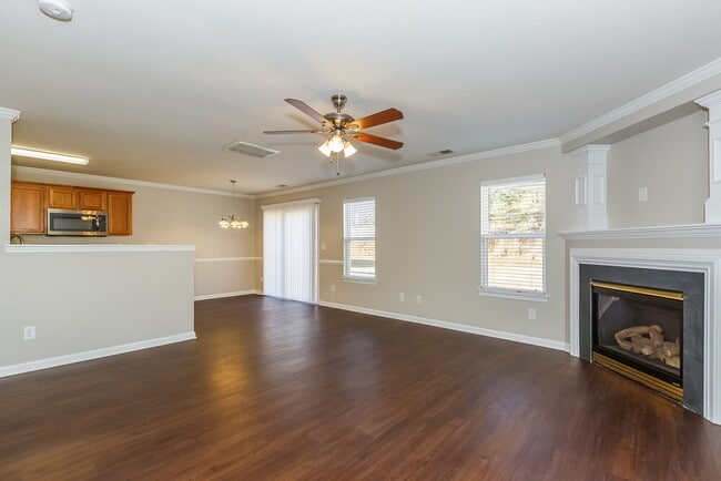 3825 Broadwater Ct in Gastonia, NC - Building Photo - Building Photo