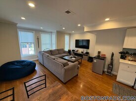2747 Washington St, Unit 4 in Boston, MA - Building Photo