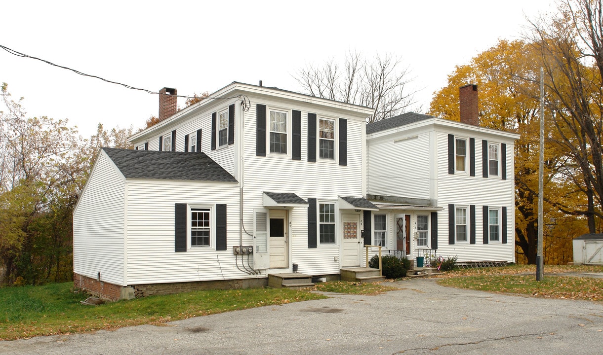 6 Crosby St Pl in Augusta, ME - Foto de edificio
