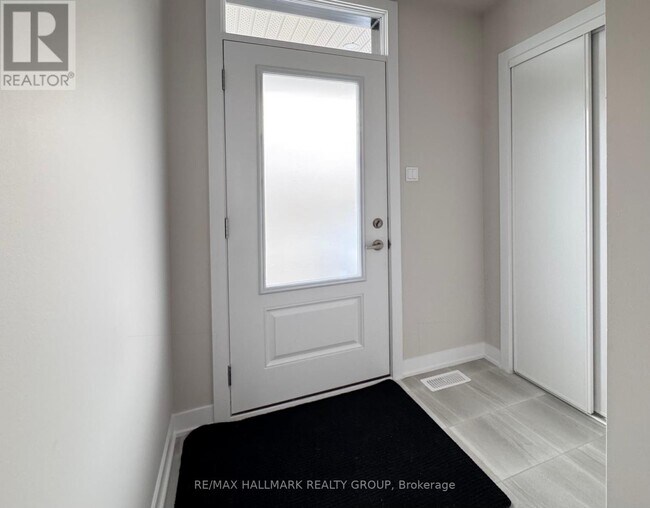 868 Andesite Ter in Ottawa, ON - Building Photo - Building Photo
