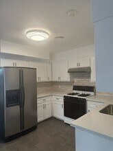 8214 Glenalta St in Houston, TX - Foto de edificio - Building Photo