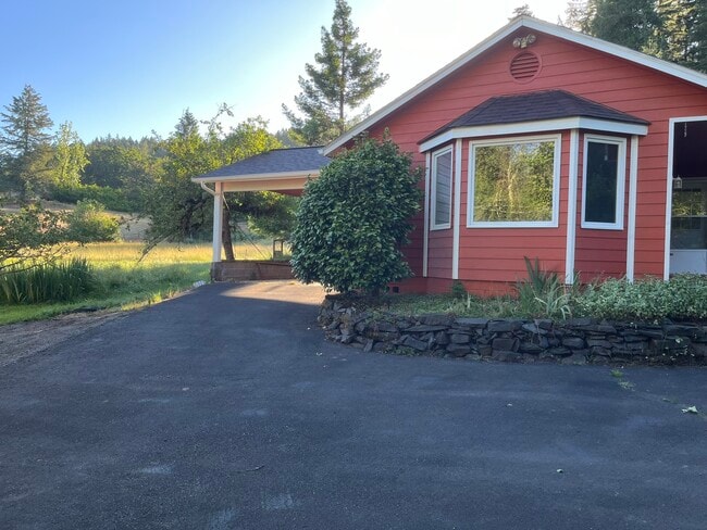 84693 Sarvis Berry Ln in Eugene, OR - Building Photo - Building Photo