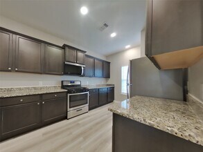 23112 Shakespeare Dr in Magnolia, TX - Building Photo - Building Photo