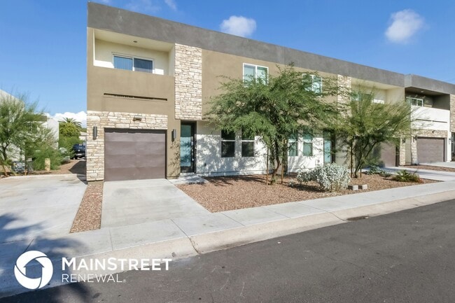 2000 N 36th St in Phoenix, AZ - Building Photo - Building Photo