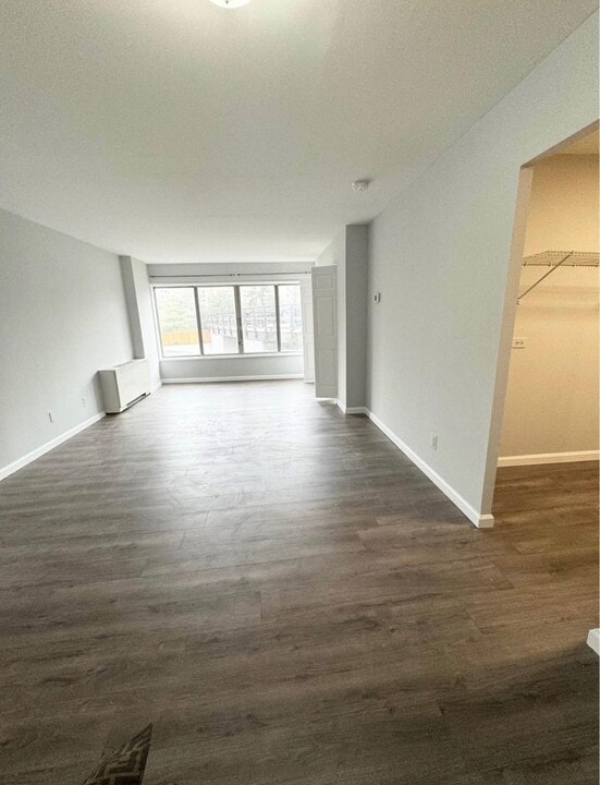 5340 Holmes Run Pky, Unit 206 in Alexandria, VA - Building Photo