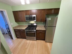 5 Bayard Rd, Unit 100 in Pittsburgh, PA - Foto de edificio - Building Photo