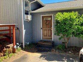 20719 Ponderosa Way in Tuolumne, CA - Building Photo