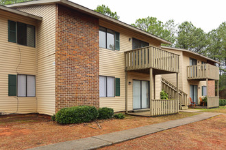 Autumn Trace Apartments in Sylacauga, AL - Foto de edificio - Building Photo