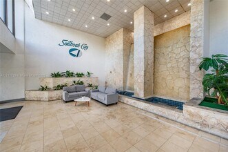 13499 Biscayne Blvd, Unit 807 in North Miami, FL - Building Photo - Building Photo