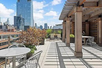 540 W 28th St in New York, NY - Building Photo - Building Photo