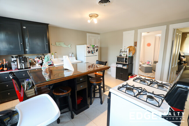 9 Frederika St in Boston, MA - Building Photo - Building Photo