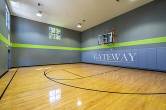 Gateway Apartments in Everett, WA - Foto de edificio - Interior Photo