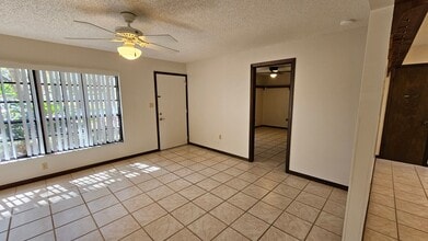 1404 Pine Ridge Dairy Rd in Fruitland Park, FL - Building Photo - Building Photo