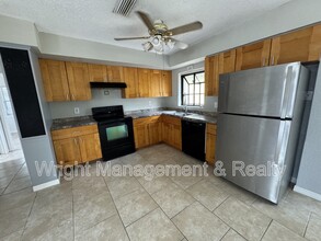 438 Country Club Dr in Oldsmar, FL - Building Photo - Building Photo