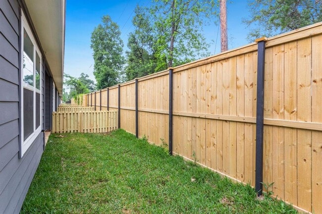 10317 Lake Rd in Houston, TX - Building Photo - Building Photo