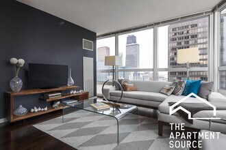 345 E Ohio St in Chicago, IL - Foto de edificio - Building Photo